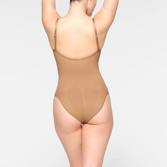 SKIMS Sculpting Bodysuit in Ochre Size 4X/5X - Picture 10 of 10